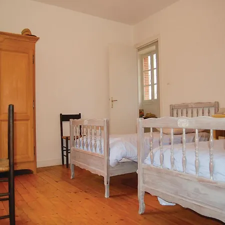 Five-bedroom Holiday In
